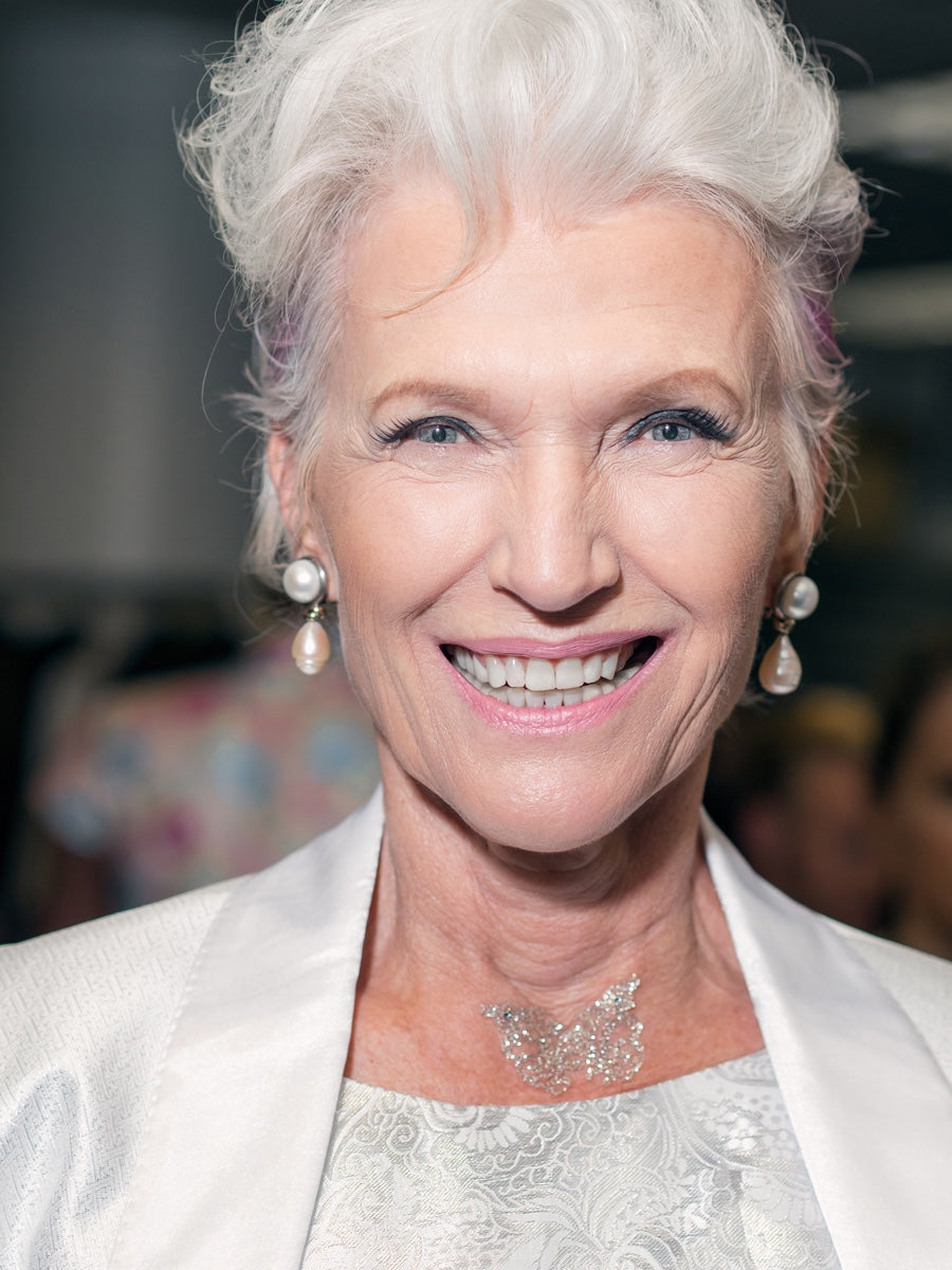 La bellezza non ha età: Maye Musk, a 72 anni top model più richiesta che mai