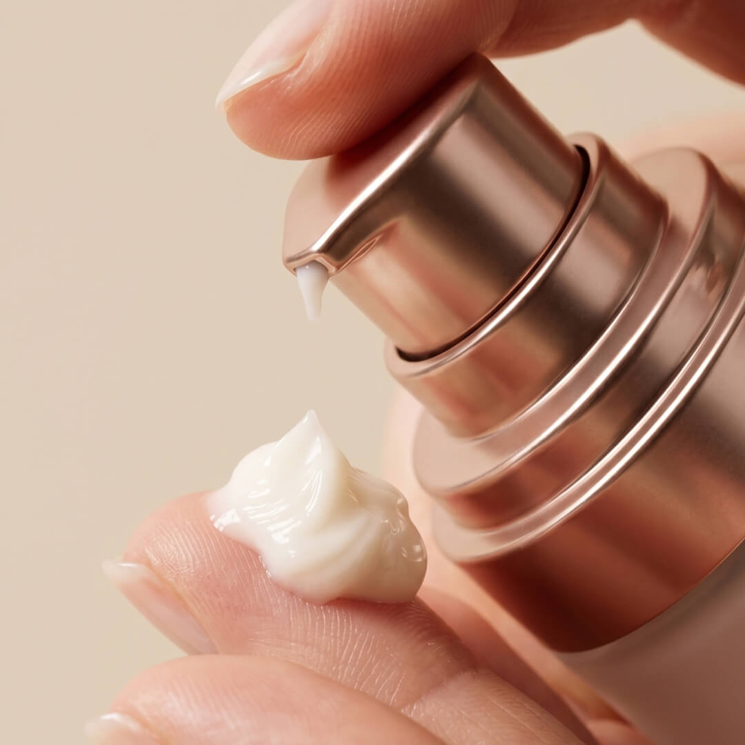 N°101 - REGENERATING CREAM SERUM - Face, Neck and Décolleté 