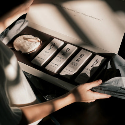 Face and Hands Line Box