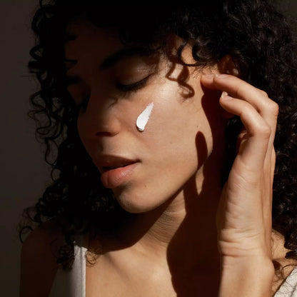 N°101 - REGENERATING CREAM SERUM - Face, Neck and Décolleté 